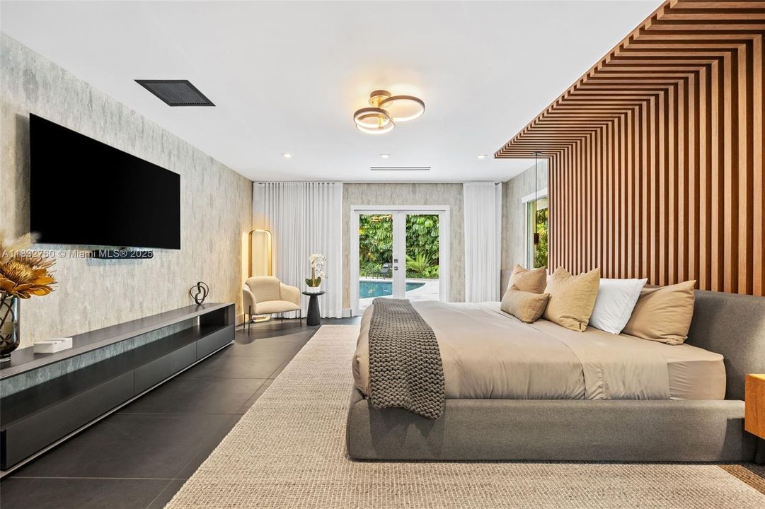 En Venta: $7,500,000 (4 camas, 3 baños, 3180 Pies cuadrados)