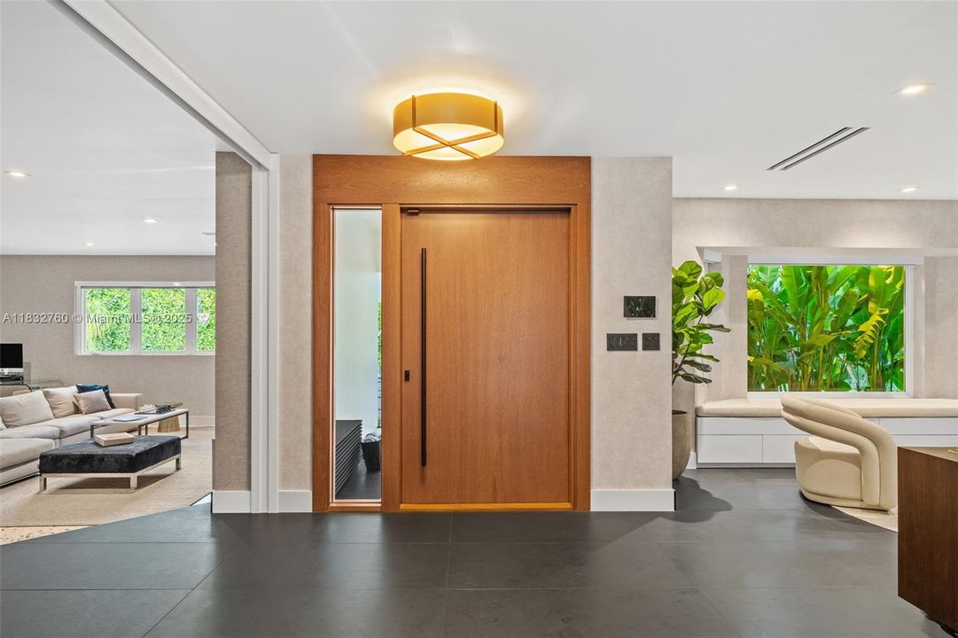 En Venta: $7,500,000 (4 camas, 3 baños, 3180 Pies cuadrados)