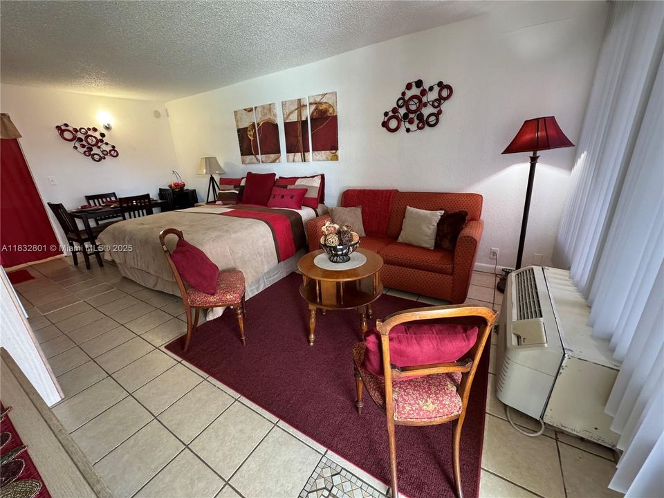 На продажу: $64,000 (1 спален, 1 ванн, 300 Квадратных фут)