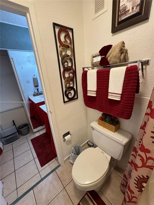 На продажу: $64,000 (1 спален, 1 ванн, 300 Квадратных фут)