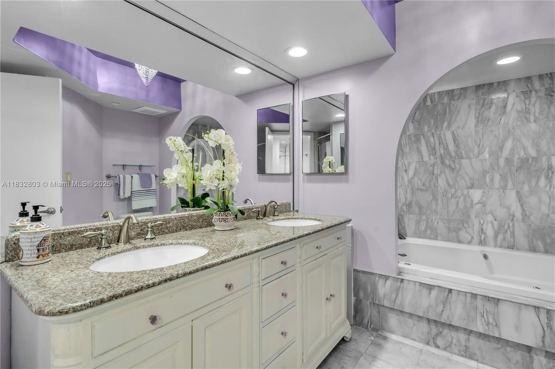 For Rent: $4,300 (1 beds, 2 baths, 1260 Square Feet)