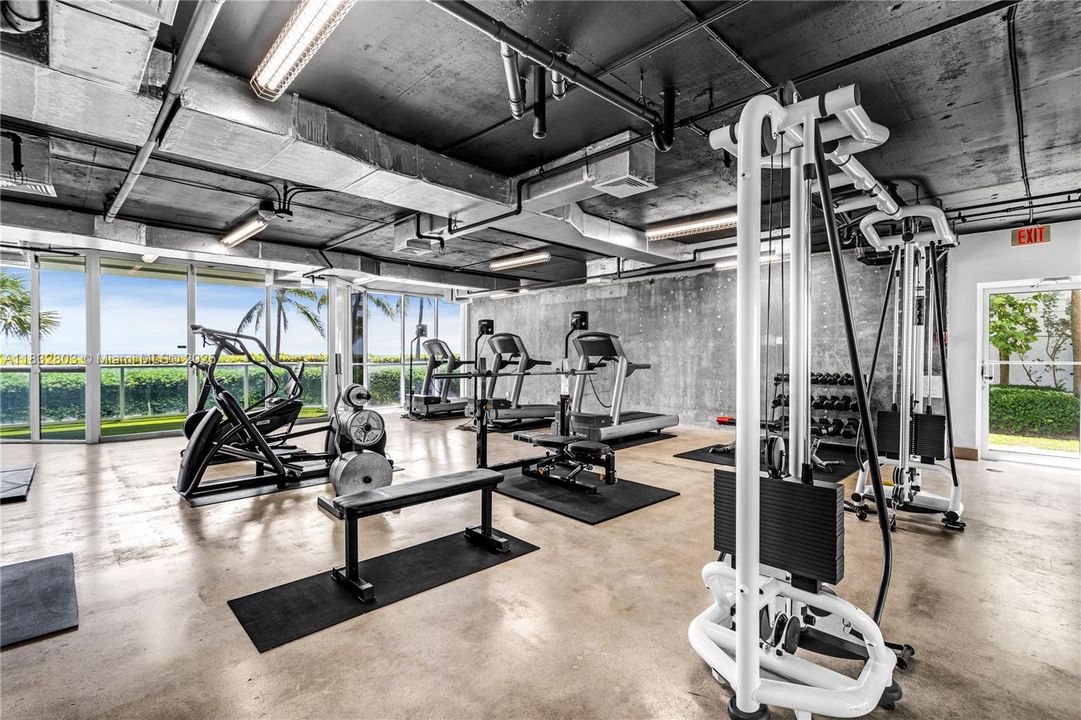 For Rent: $4,300 (1 beds, 2 baths, 1260 Square Feet)