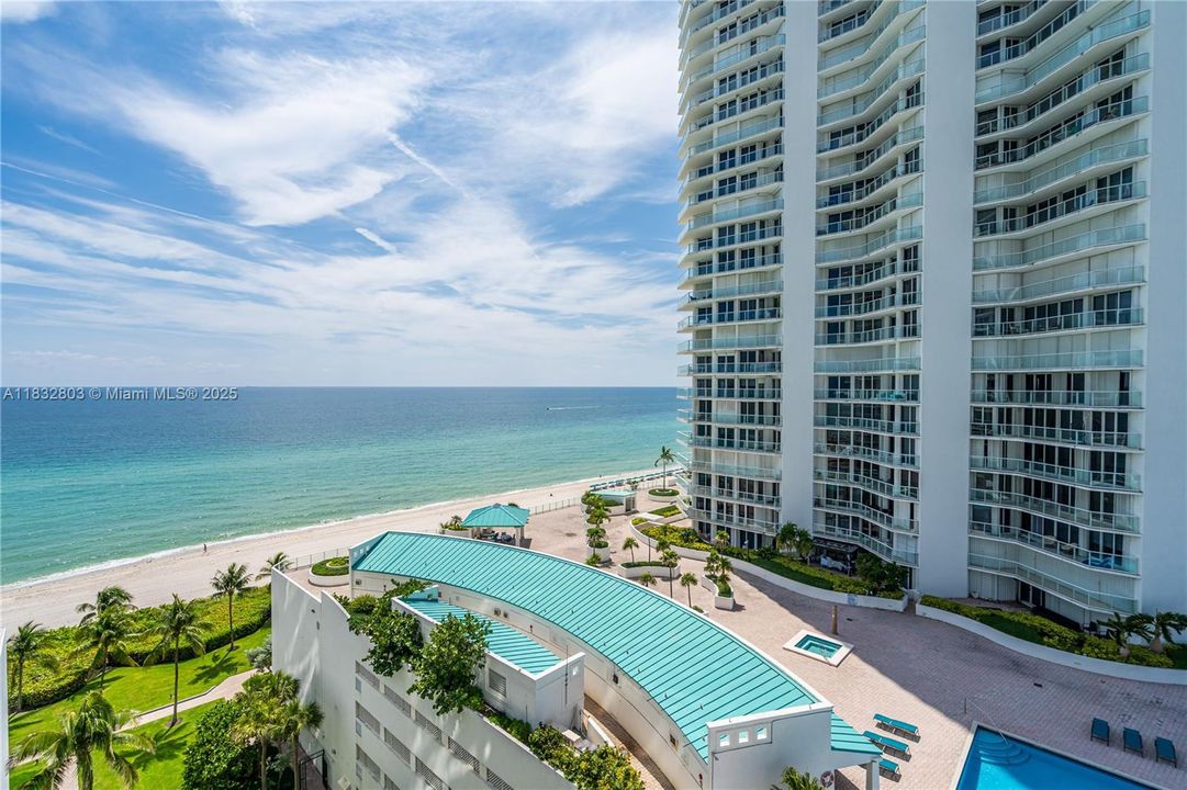For Rent: $4,300 (1 beds, 2 baths, 1260 Square Feet)