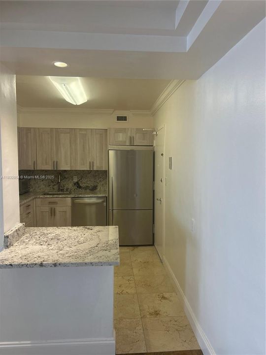 Недавно продано: $540,000 (2 спален, 2 ванн, 1030 Квадратных фут)