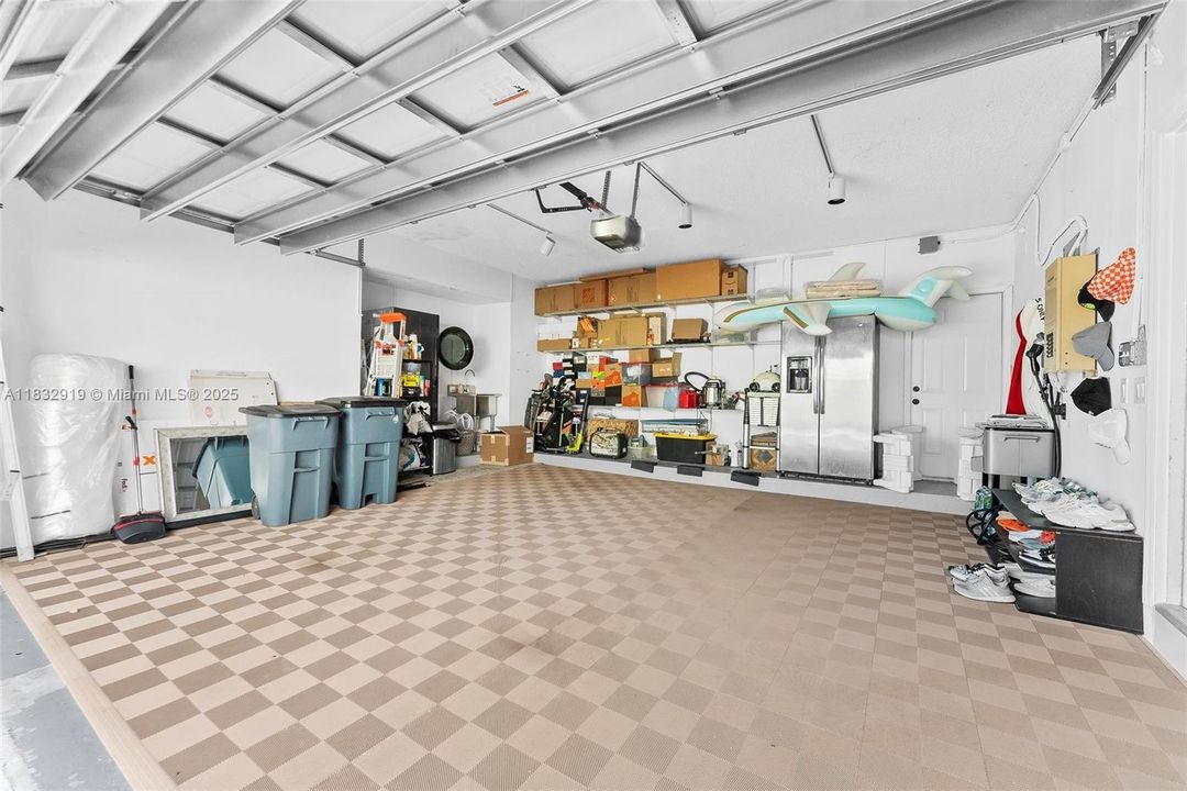 Vendido Recientemente: $799,000 (4 camas, 2 baños, 2264 Pies cuadrados)