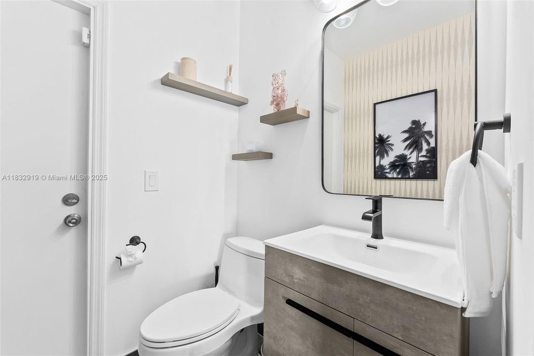 Vendido Recientemente: $799,000 (4 camas, 2 baños, 2264 Pies cuadrados)