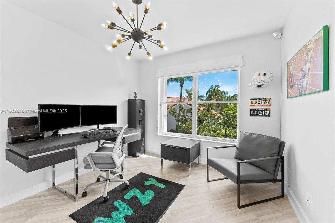 Vendido Recientemente: $799,000 (4 camas, 2 baños, 2264 Pies cuadrados)