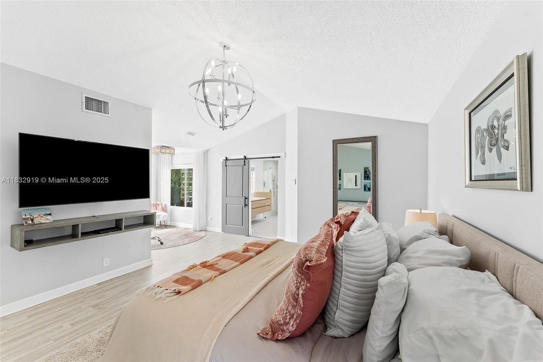 Vendido Recientemente: $799,000 (4 camas, 2 baños, 2264 Pies cuadrados)