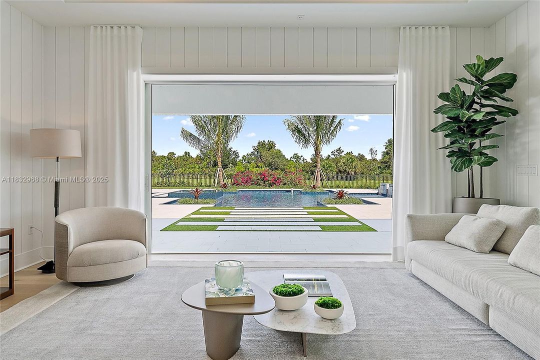 Guest House Family Room