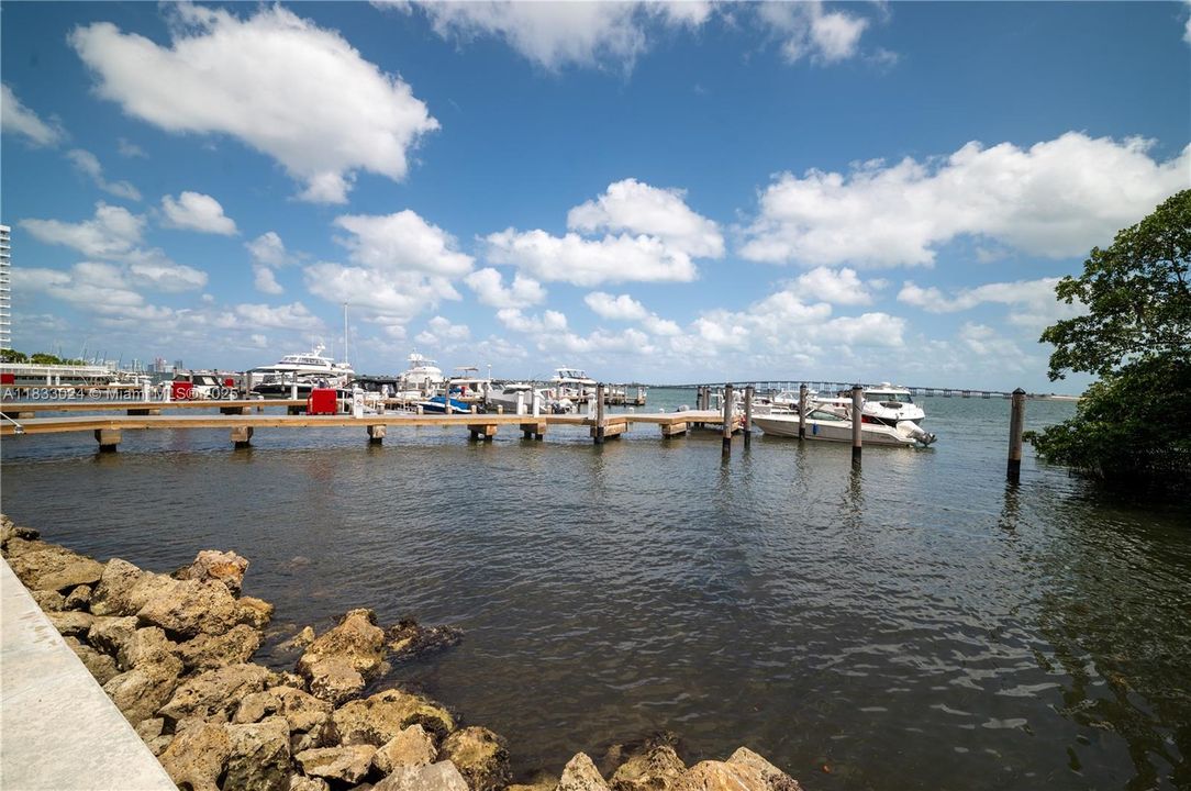 For Sale: $455,000 (0 beds, 1 baths, 717 Square Feet)