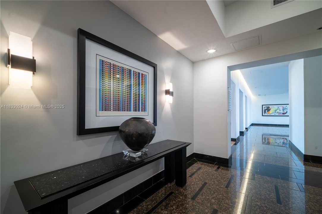 For Sale: $455,000 (0 beds, 1 baths, 717 Square Feet)