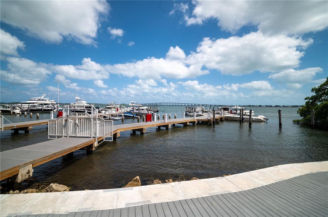 For Sale: $455,000 (0 beds, 1 baths, 717 Square Feet)