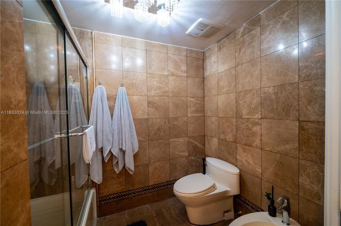 For Sale: $455,000 (0 beds, 1 baths, 717 Square Feet)