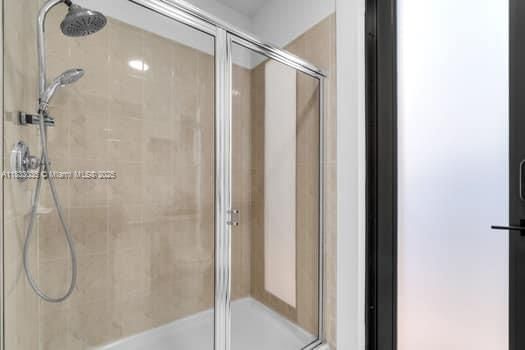 Active With Contract: $885,000 (5 beds, 4 baths, 3202 Square Feet)