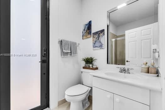 Active With Contract: $885,000 (5 beds, 4 baths, 3202 Square Feet)