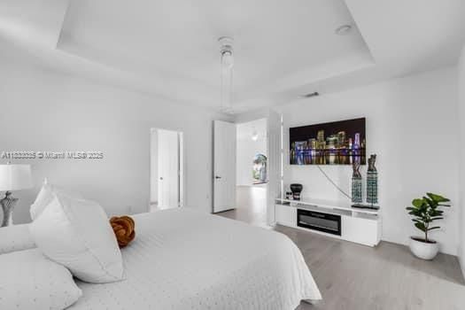 Active With Contract: $885,000 (5 beds, 4 baths, 3202 Square Feet)