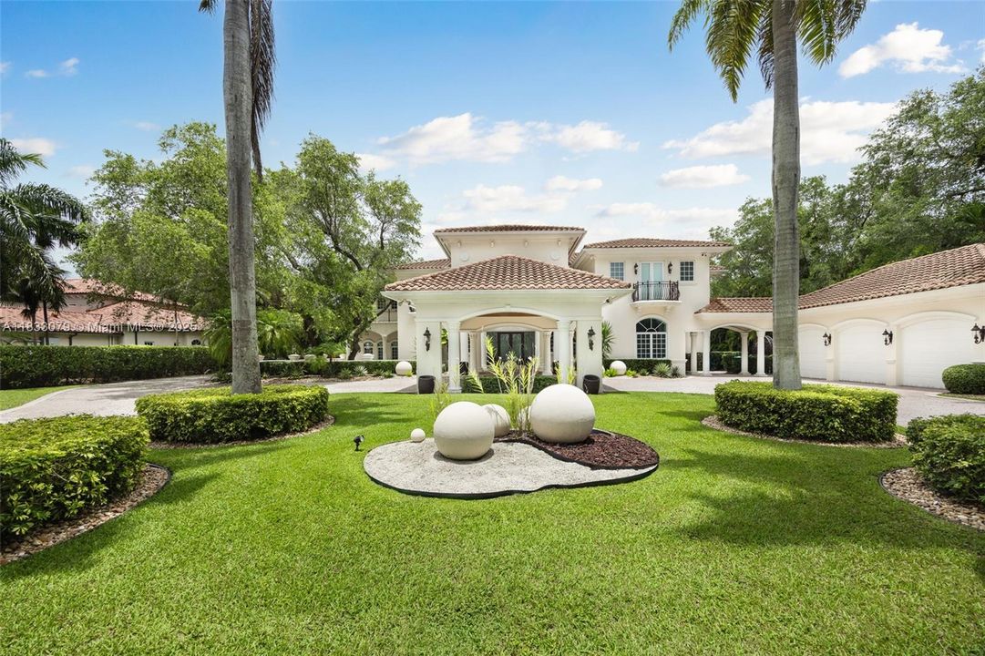 For Sale: $5,499,000 (7 beds, 6 baths, 9792 Square Feet)