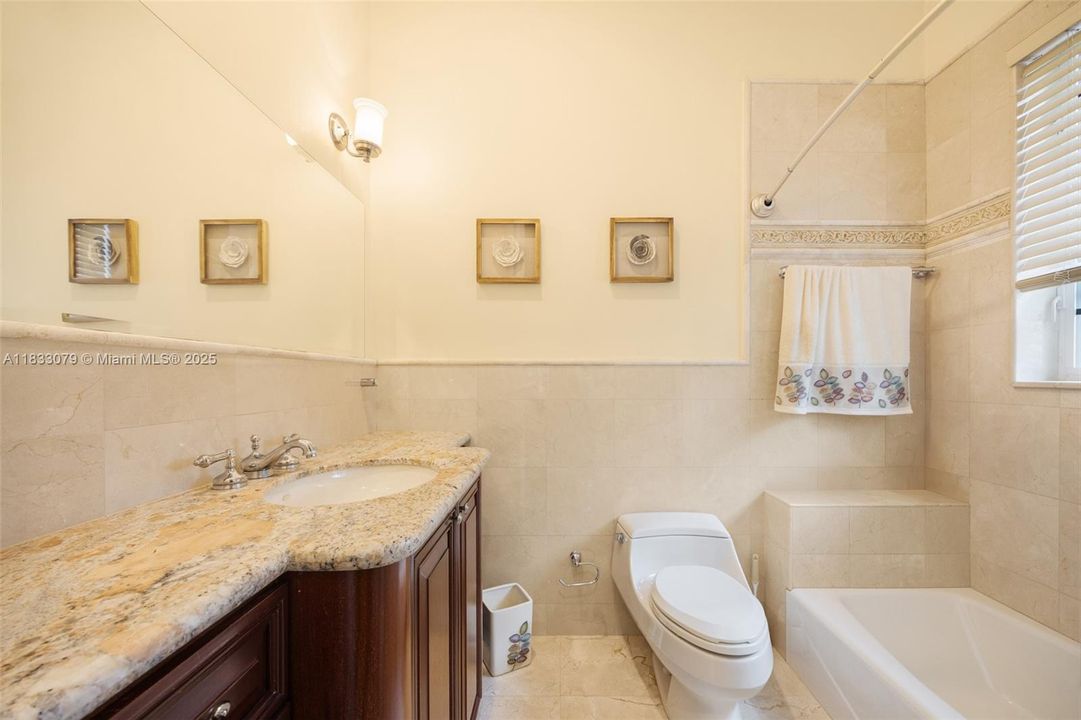 For Sale: $5,499,000 (7 beds, 6 baths, 9792 Square Feet)