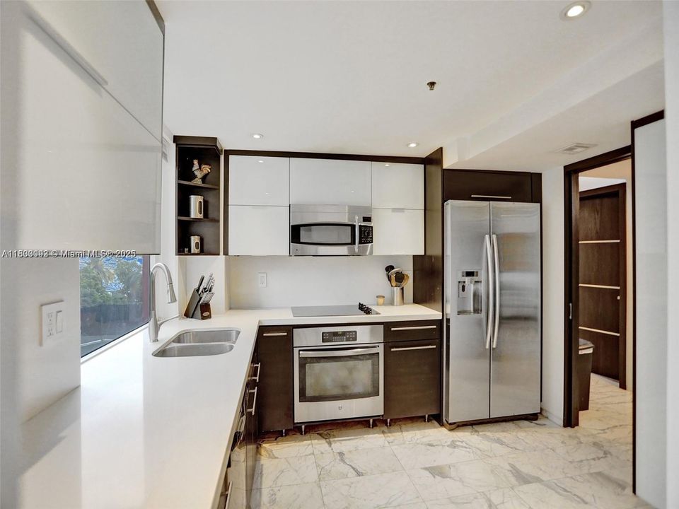 待售: $949,000 (3 贝兹, 2 浴室, 1732 平方英尺)