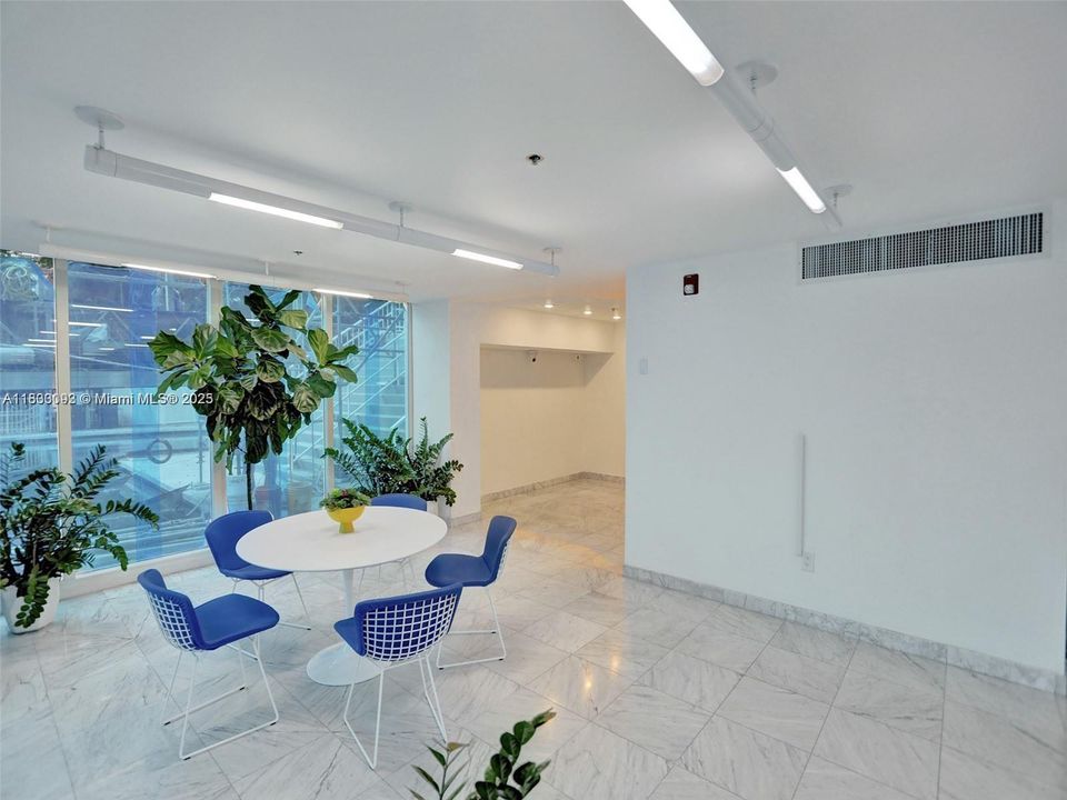 待售: $949,000 (3 贝兹, 2 浴室, 1732 平方英尺)