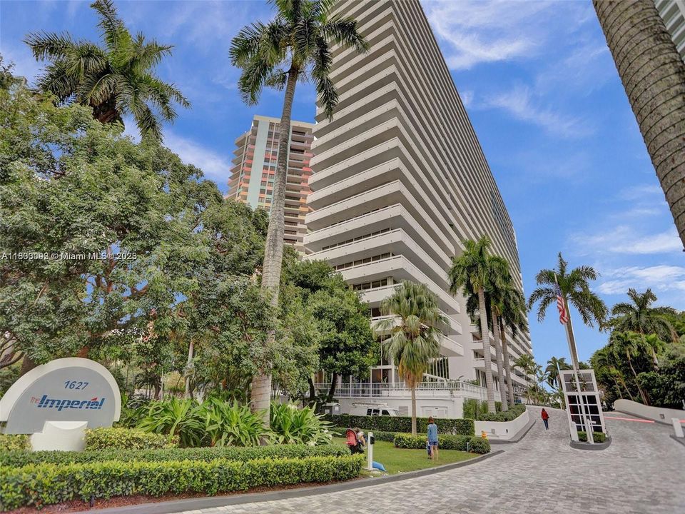 待售: $949,000 (3 贝兹, 2 浴室, 1732 平方英尺)