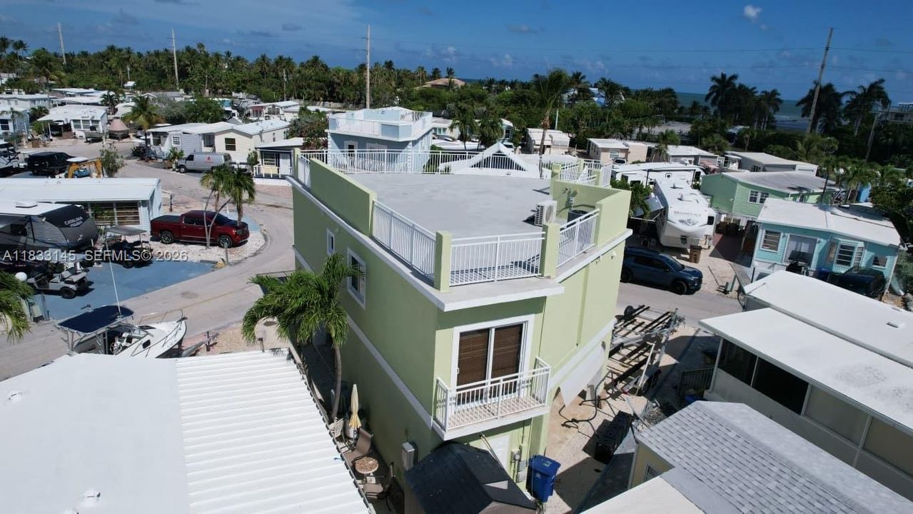 For Sale: $869,000 (3 beds, 2 baths, 1160 Square Feet)