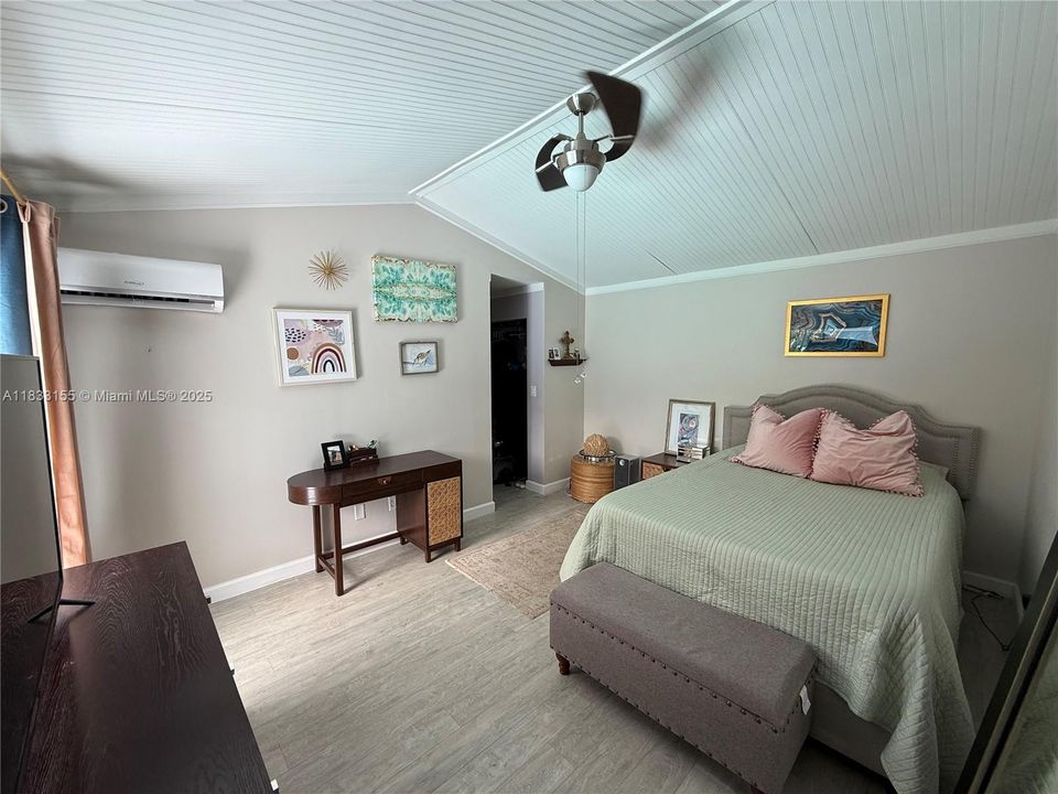 Active With Contract: $620,000 (3 beds, 3 baths, 1610 Square Feet)