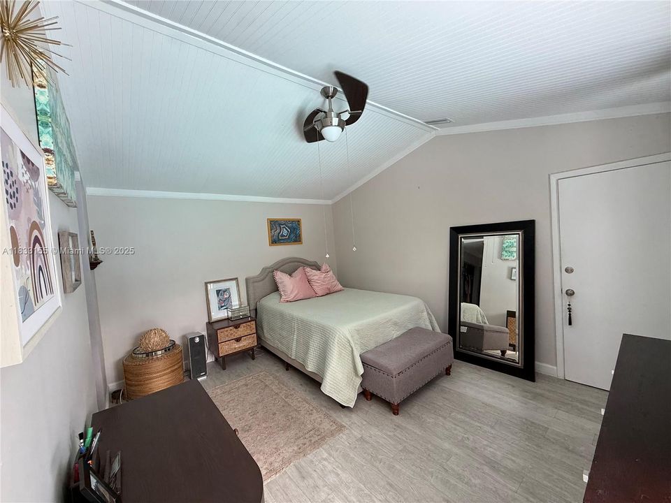 Active With Contract: $620,000 (3 beds, 3 baths, 1610 Square Feet)