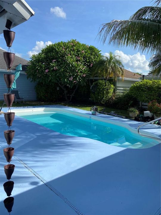 Active With Contract: $620,000 (3 beds, 3 baths, 1610 Square Feet)