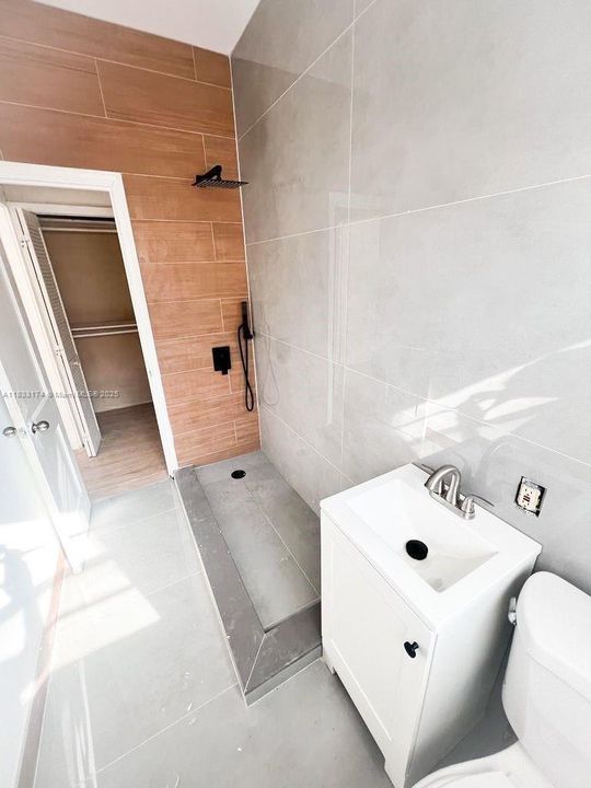 На продажу: $1,195,000 (0 спален, 0 ванн, 3510 Квадратных фут)