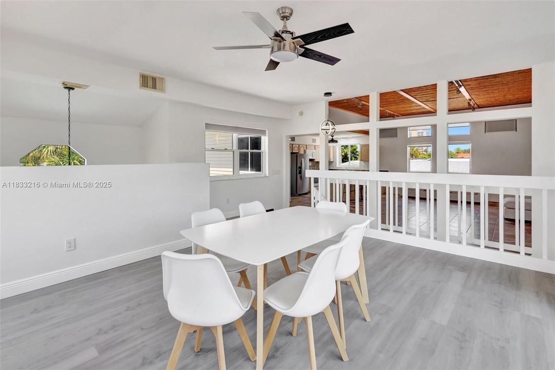 For Sale: $950,000 (3 beds, 2 baths, 2572 Square Feet)