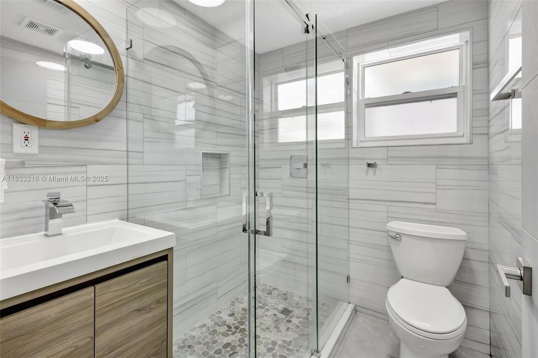 For Sale: $950,000 (3 beds, 2 baths, 2572 Square Feet)