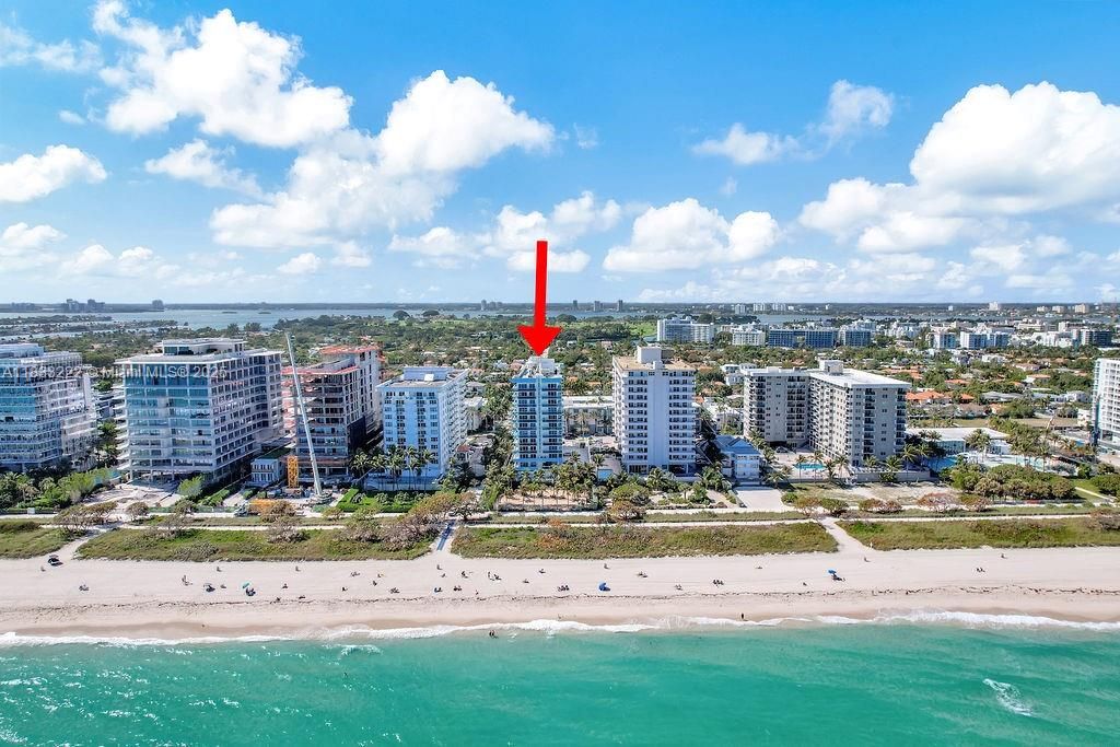 Recently Sold: $1,055,000 (3 beds, 2 baths, 1161 Square Feet)