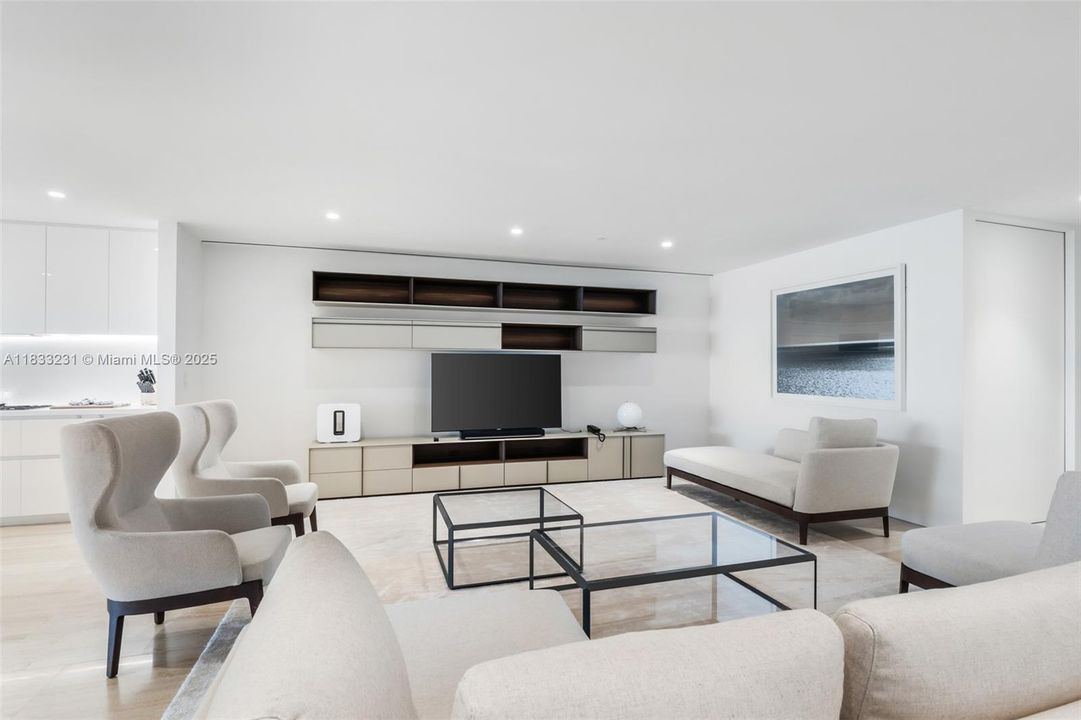 For Sale: $18,750,000 (4 beds, 5 baths, 4323 Square Feet)