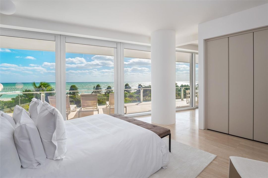 For Sale: $18,750,000 (4 beds, 5 baths, 4323 Square Feet)