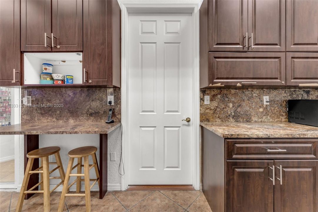 Recently Sold: $3,200,000 (0 beds, 0 baths, 0 Square Feet)