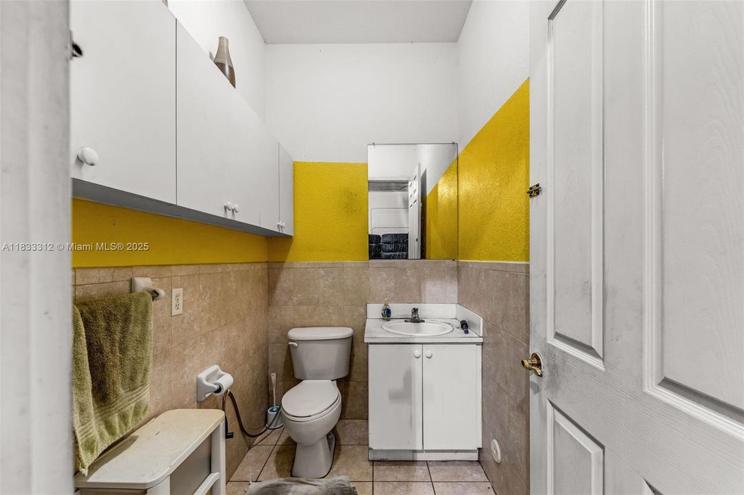 Recently Sold: $3,200,000 (0 beds, 0 baths, 0 Square Feet)