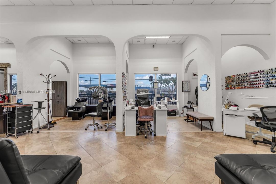 Recently Sold: $3,200,000 (0 beds, 0 baths, 0 Square Feet)