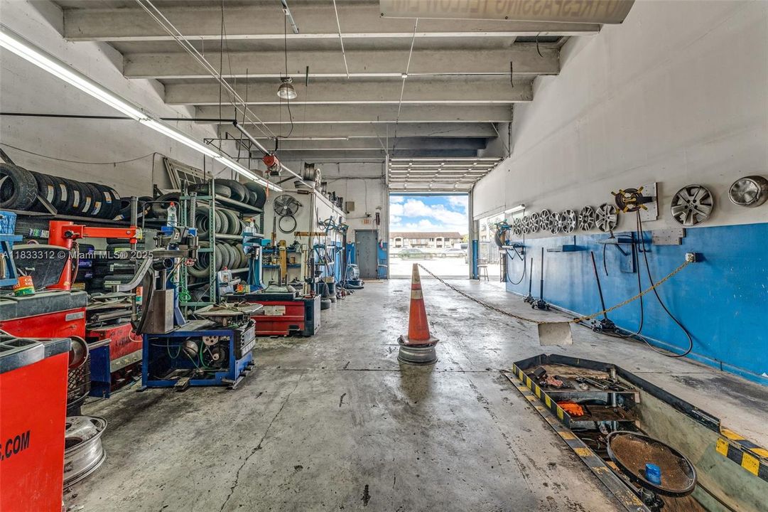 Recently Sold: $3,200,000 (0 beds, 0 baths, 0 Square Feet)