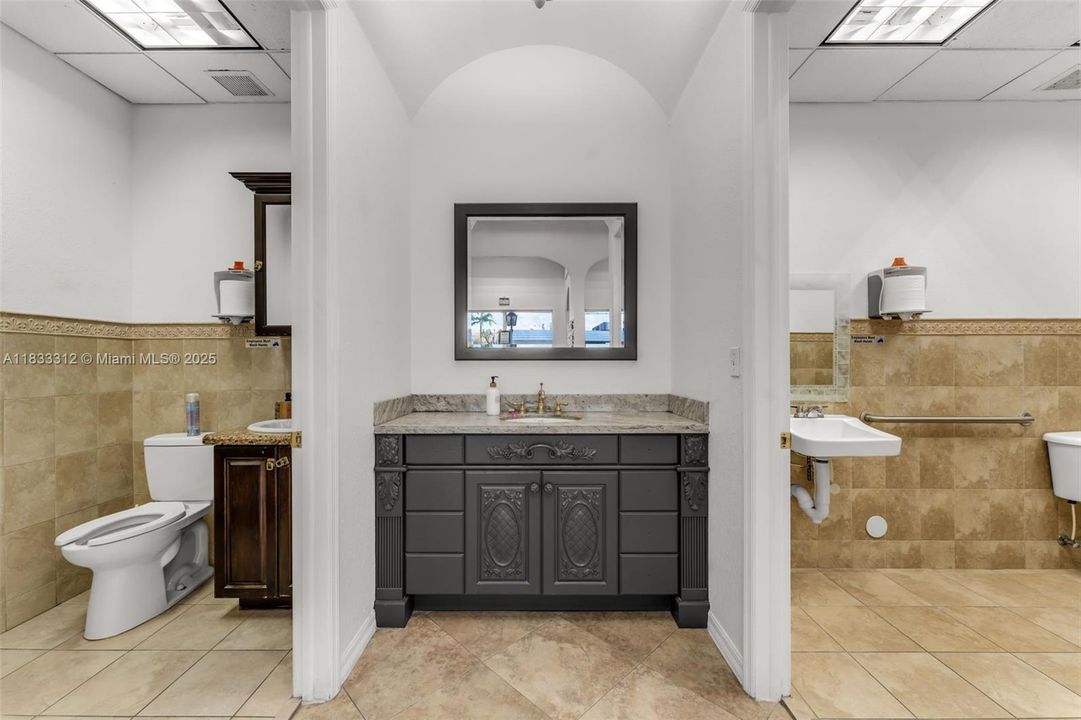 Recently Sold: $3,200,000 (0 beds, 0 baths, 0 Square Feet)