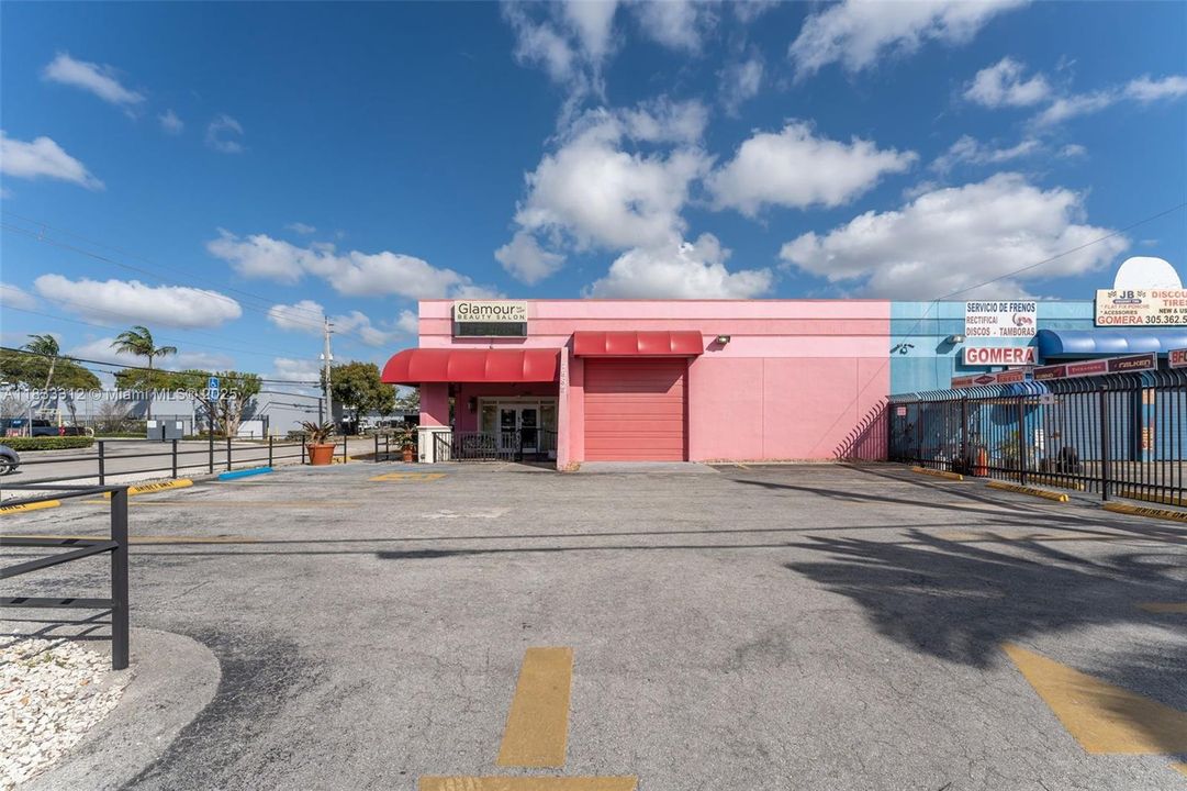 Recently Sold: $3,200,000 (0 beds, 0 baths, 0 Square Feet)