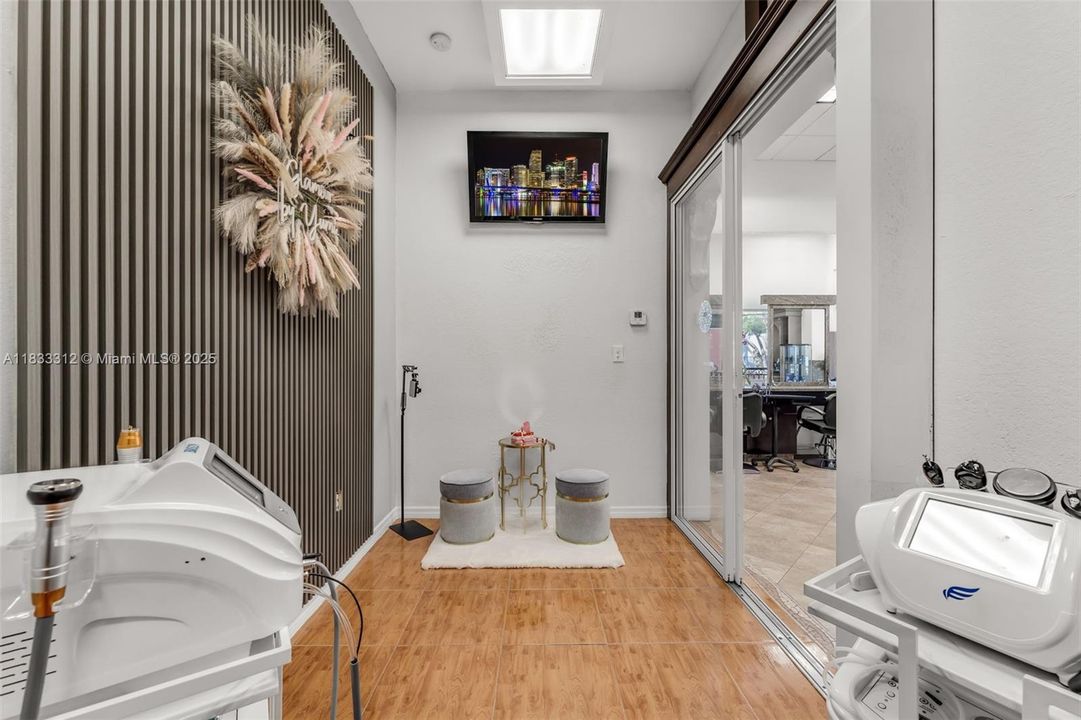 Recently Sold: $3,200,000 (0 beds, 0 baths, 0 Square Feet)