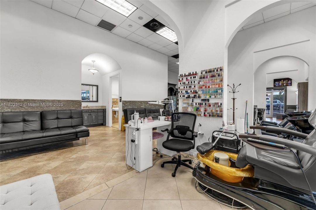 Recently Sold: $3,200,000 (0 beds, 0 baths, 0 Square Feet)