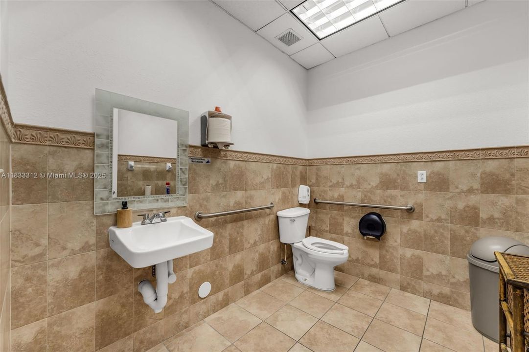 Recently Sold: $3,200,000 (0 beds, 0 baths, 0 Square Feet)