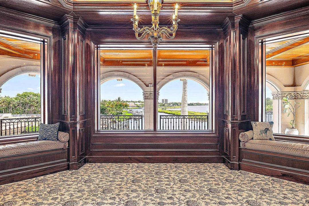 Club room