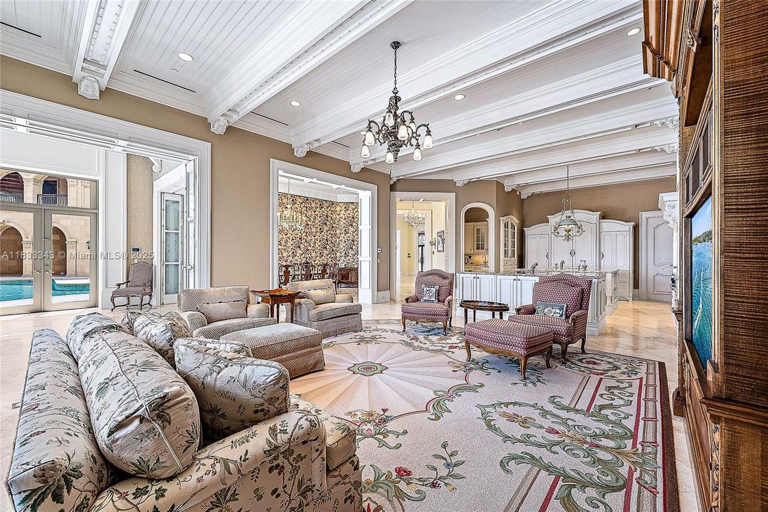 En Venta: $36,000,000 (9 camas, 13 baños, 24320 Pies cuadrados)