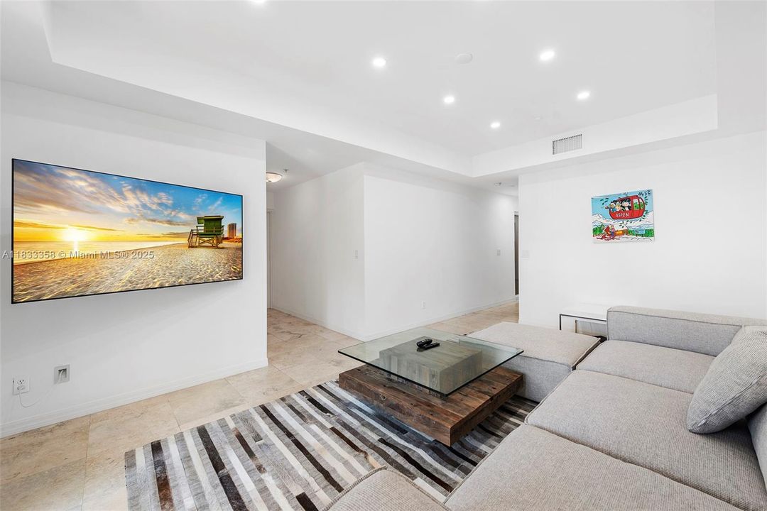 For Sale: $2,177,000 (3 beds, 3 baths, 2640 Square Feet)