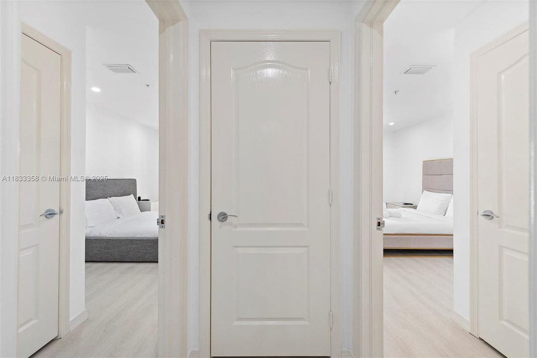 For Sale: $2,177,000 (3 beds, 3 baths, 2640 Square Feet)