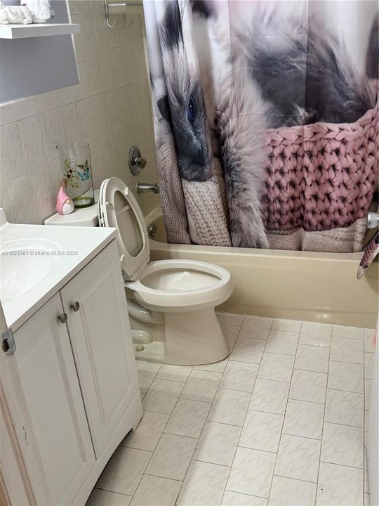 Недавно продано: $659,000 (3 спален, 2 ванн, 1711 Квадратных фут)