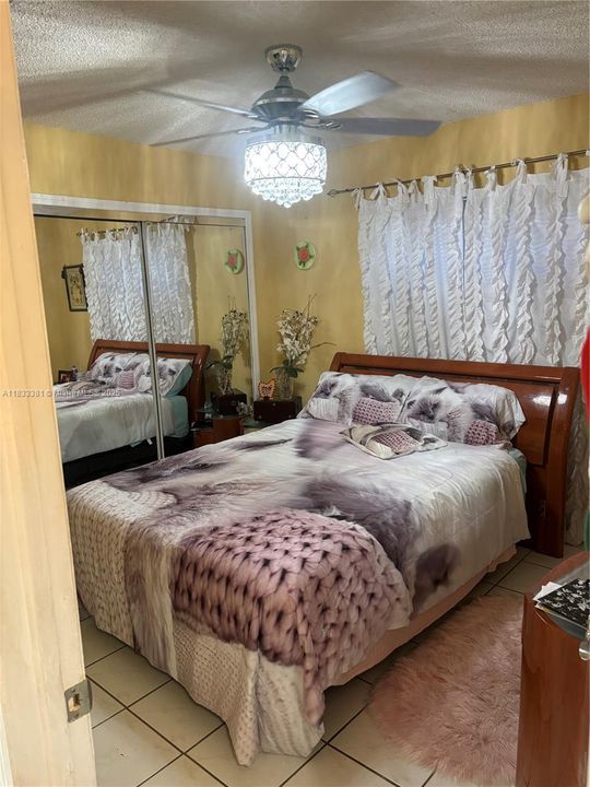 Недавно продано: $659,000 (3 спален, 2 ванн, 1711 Квадратных фут)